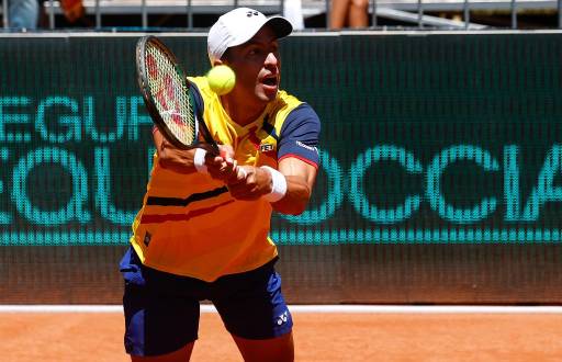 El tenista ecuatoriano Gonzalo Escobar se enfrentó en dobles a los bosnios Mirza Basic y Nerman Fatic por la serie de Copa Davis Grupo Mundial I, en Quito (Ecuador).