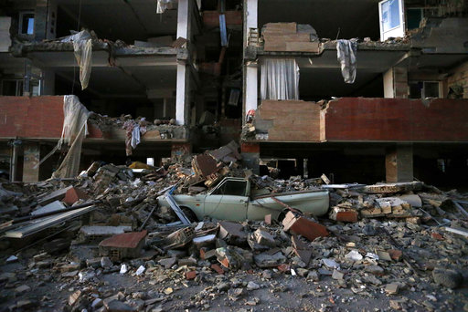 Teherán promete acción enérgica frente al desafío del terremoto que dejó 430 muertos