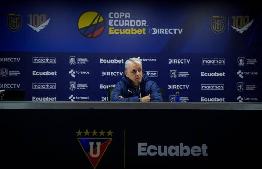 El entrenador de Liga de Quito, Tiago Nunes, en rueda de prensa p