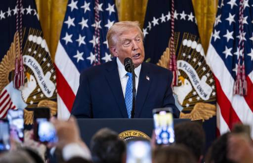 El presidente de Estados Unidos, Donald Trump, habla en una recepción de Hanukkah en el Salón Este de la Casa Blanca en Washington DC, EE.UU., el 16 de diciembre de 2025.