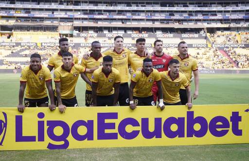 Jugadores de Barcelona SC previo al partido ante Orense por la penúltima fecha del primer hexagonal de la LigaPro