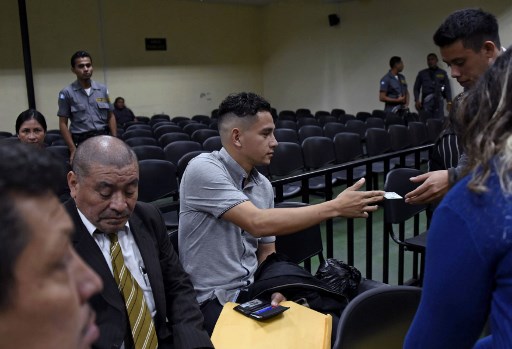 Se inicia juicio por fraude contra familiares del presidente de Guatemala