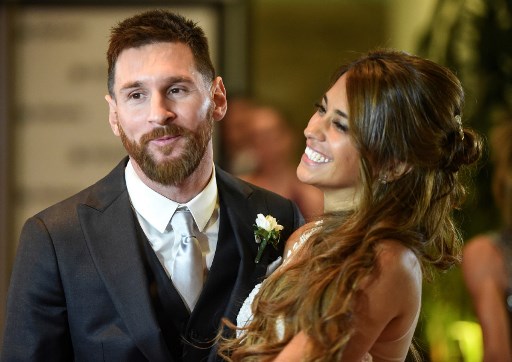 Lionel Messi y Antonella Roccuzzo dieron el sí ante sus amigos y familia