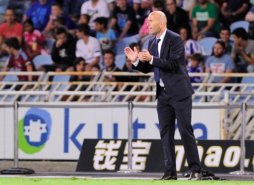 Zinedine Zidane aseguró que James Rodríguez se quedará en el Real Madrid