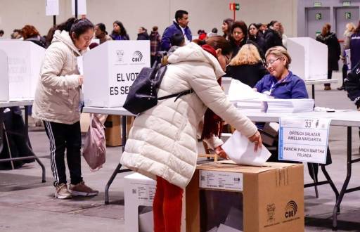 Más de 13,9 millones de ecuatorianos acudirán a las urnas | 15-11-2025