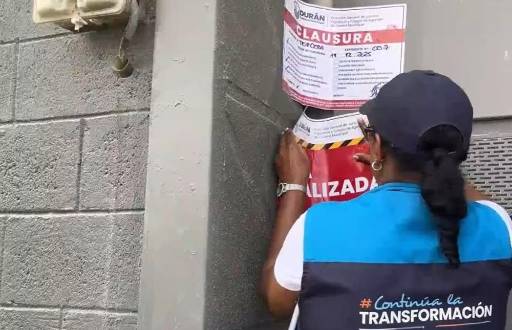 Clausura del astillero, en Durán.