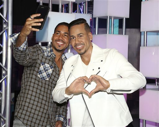Romeo Santos devela su figura de cera en museo Madame Tussauds de Nueva York