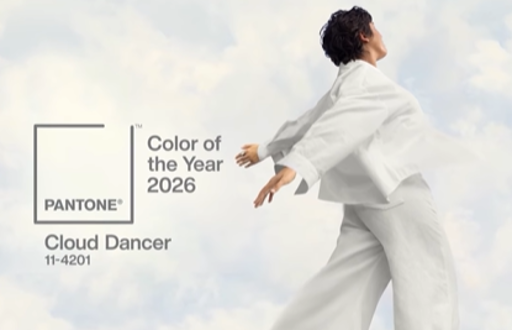 Color Cloud Dancer o Pantone 11-4201.
