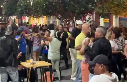 Imagen del baile en la calle Panamá.