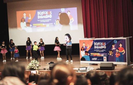 Campaña 'Derechos con Dignidad' del Ministerio de Desarrollo Humano.