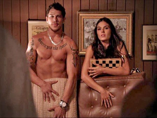 Entrevista Exclusiva: Ísis Valverde más sensual que nunca en “Avenida Brasil”