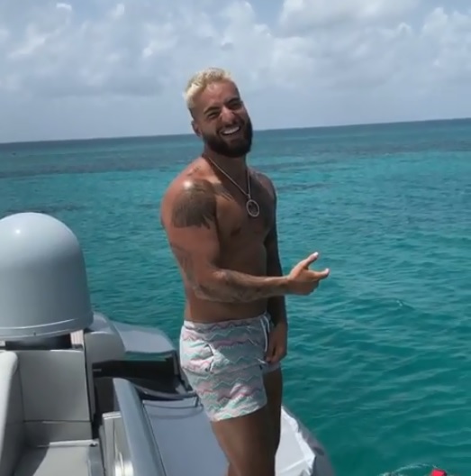 Maluma hace una pausa en su gira y logra nuevo éxito