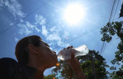 Guayaquil tendrá calor sofocante en diciembre y lluvias hacia fin de mes