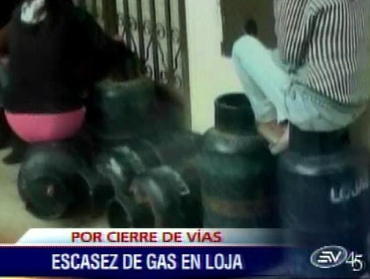 Escasez de gas en Loja provoca aglomeraciones en las distribuidoras