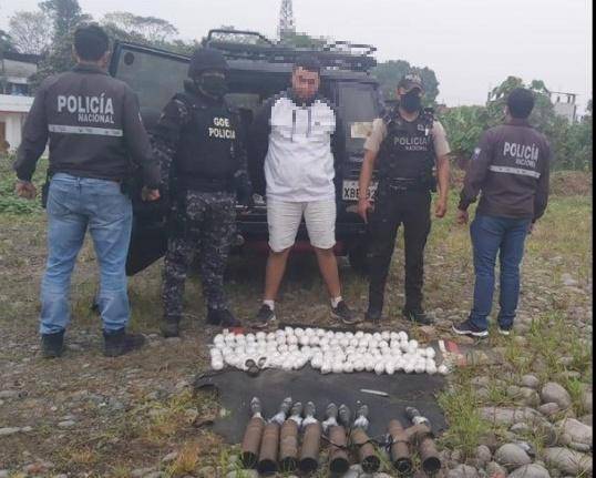 Las autoridades ecuatorianas manejan como teoría que las granadas iban a parar a grupos de las FARC.
