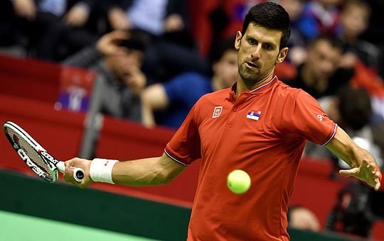 Djokovic le da primer punto a Serbia en Copa Davis