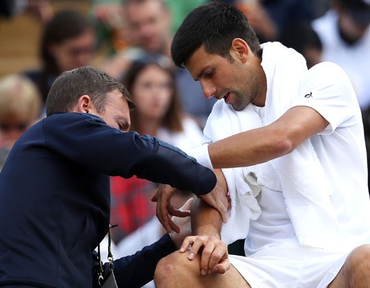 Djokovic anuncia fin de temporada por lesión en el codo