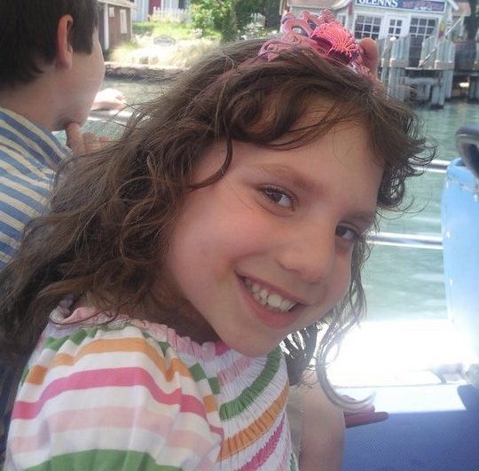 La adoptaron y la abandonaron porque era una &quot;psicópata que quería matarlos&quot;