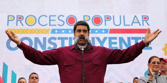 Detienen a bombero en Venezuela por comparar a Maduro con un burro