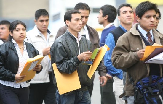 Reforma laboral incluirá contratos por hora en Ecuador
