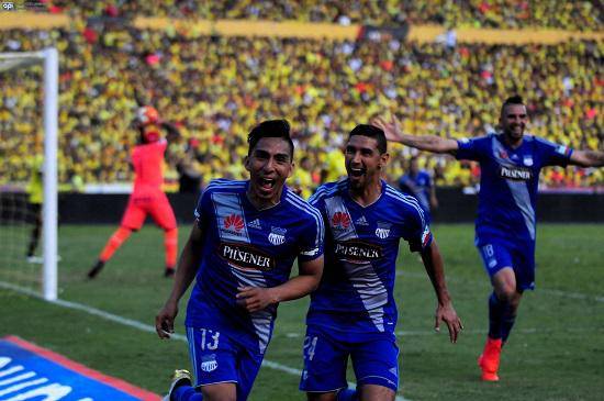 Ángel Mena celebración Clásico del Astillero.