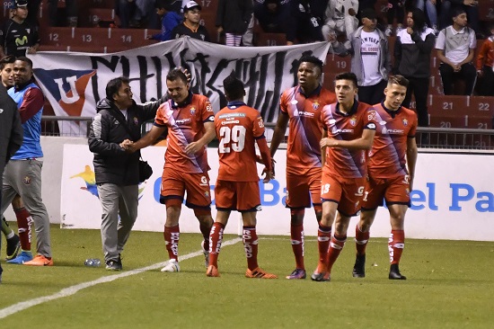 El Nacional golea a Liga de Quito en el Rodrigo Paz Delgado