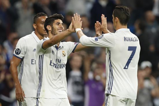 El Real Madrid golea al Legia Varsovia en el Santiago Bernabeú