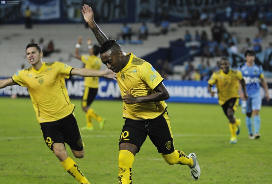 Fuerza Amarilla accede a segunda ronda de la Sudamericana
