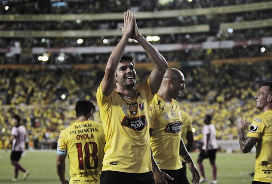 Doblete de Kaká para triunfo de Barcelona sobre Sport Boys por ‘Noche Amarilla’