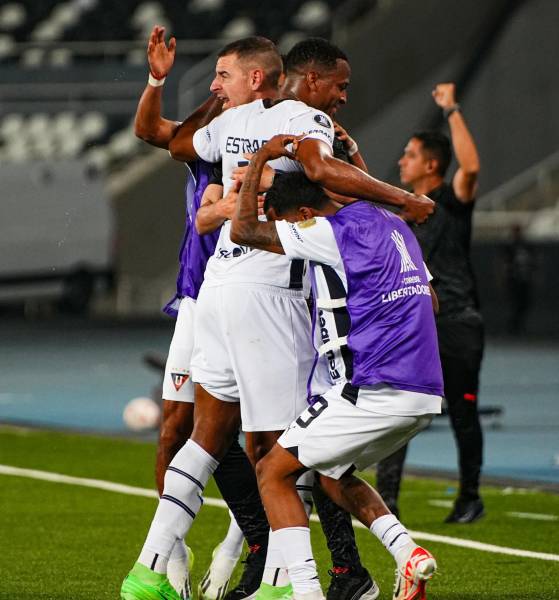 ¿Por qué el VAR anuló el gol de Michael Estrada con Liga de Quito ante Botafogo?