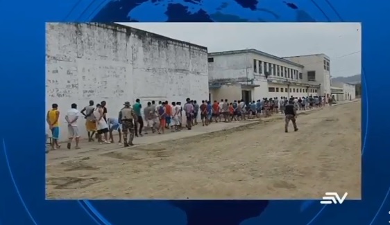 Más de 3.000 presos fueron redistribuidos en 3 cárceles de Guayaquil