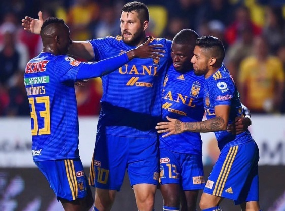 Enner Valencia anota y Gabriel Achilier es expulsado en México