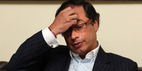 Presidente de Colombia confirma destitución del alcalde de Bogotá