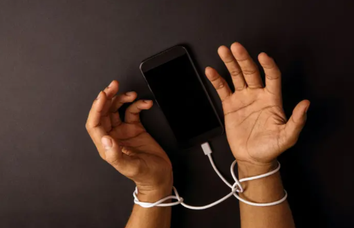 La violencia digital es una amenaza creciente para las mujeres y las niñas