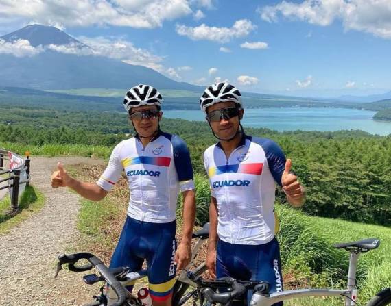 Ambos deportistas que militan en las filas de INEOS, ya se encuentran en España preparando su jornada, siendo Narváez el primero en moverse en la Vuelta a Burgos.