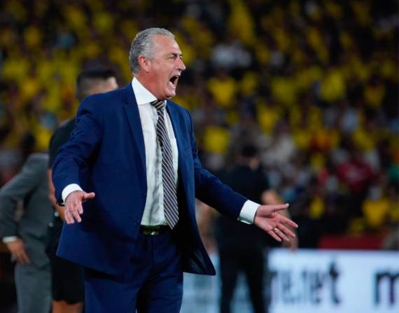 Gustavo Alfaro, ex director técnico de la selección ecuatoriana de fútbol.