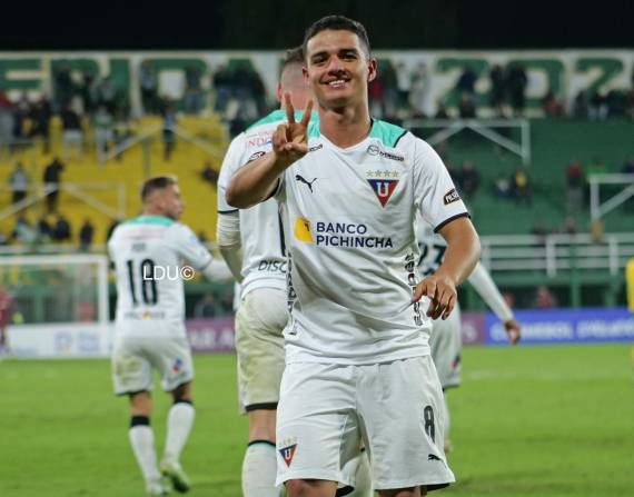 Alvarado se sumó al comentario de Díaz respecto a su deseo de ser parte de la 'Tri' en el Mundial
