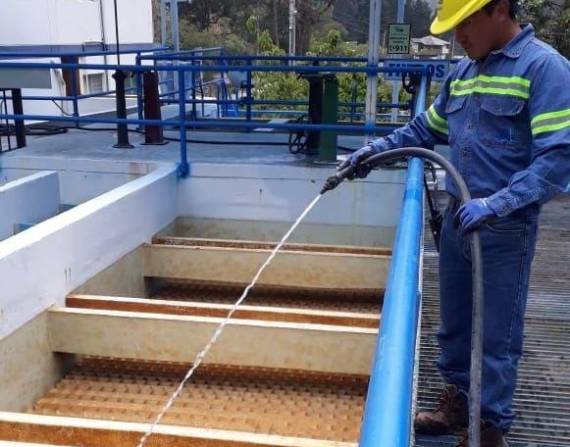 Fiscalía investiga contaminación de la planta de agua en Ambato