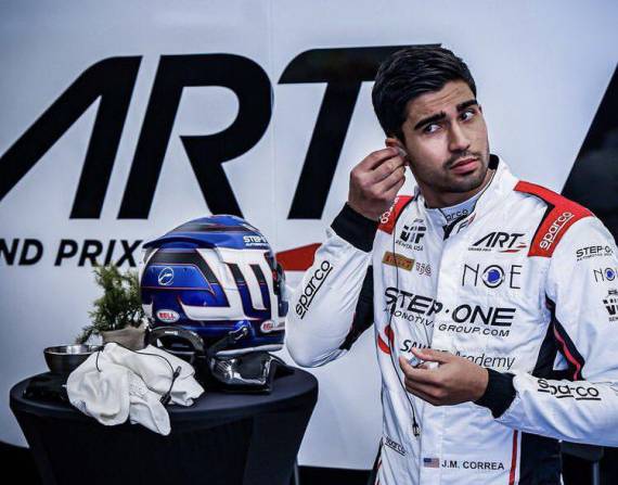El piloto ecuatoriano, Juan Manuel Correa