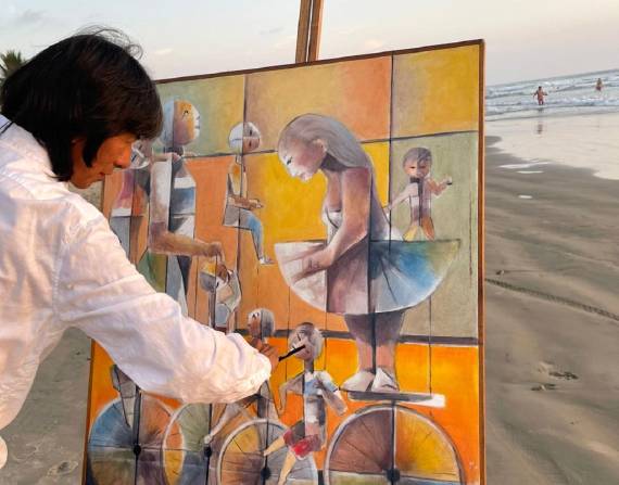 Olmedo Quimbita pintando en Olón.