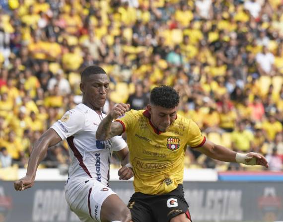 Barcelona SC y Liga de Quito compiten por clasificar a la fase de grupos de la Copa Libertadores.