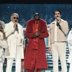 Snoop Dogg, Las K-Pop Demon Hunters y Bocelli e hijo.