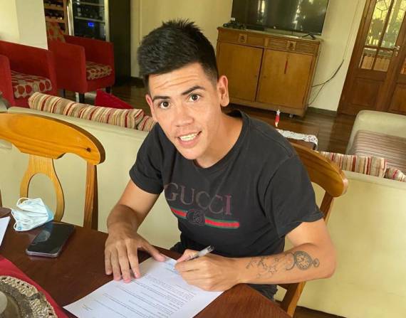 El jugador llega procedente de Banfield.