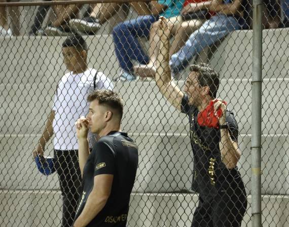 Luis Zubeldía catalogó como una vergüenza deportiva lo ocurrido ante 9 de Octubre
