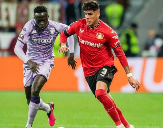 Piero Hincapié tuvo el 100% de duelos ganados en el partido ante As Mónaco