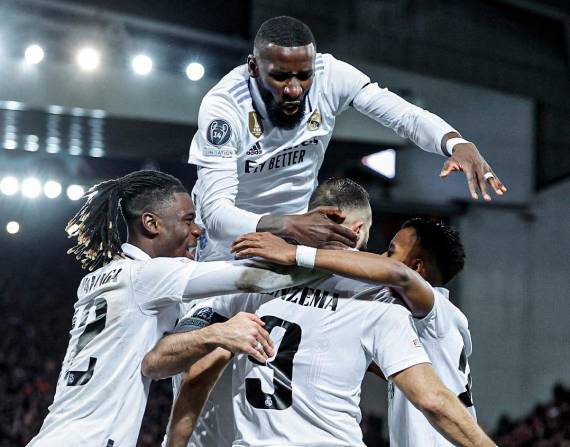 Champions League: Real Madrid goleó 5-2 al Liverpool con doblete de Vinicius y de Benzema