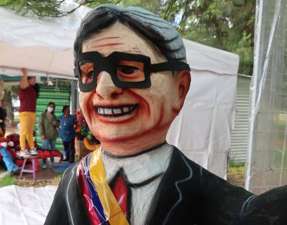 Un monigote del presidente de Ecuador, Guillermo Lasso Mendoza.