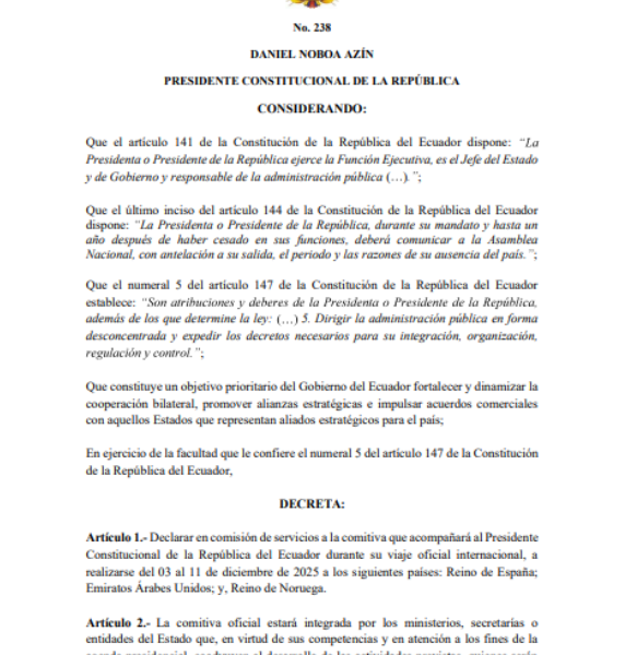 Decreto presidencial número 238 sobre gira presidencial.