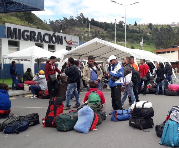 Venezolanos insisten en ingresar a Ecuador clandestinamente