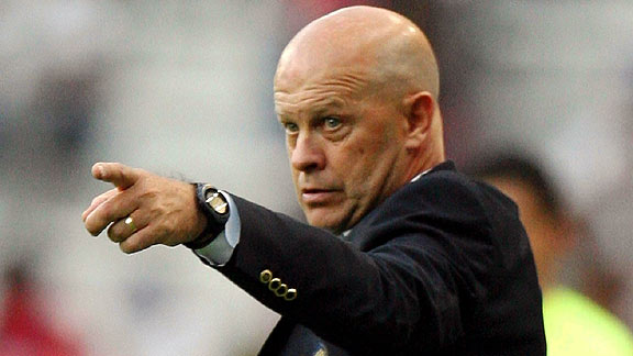 Carlos Ischia no aceptó la oferta para dirigir a Barcelona